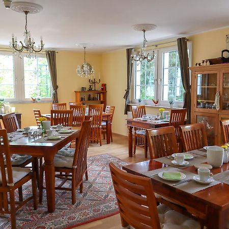 Hotel Gut Moschenhof Дюссельдорф Экстерьер фото