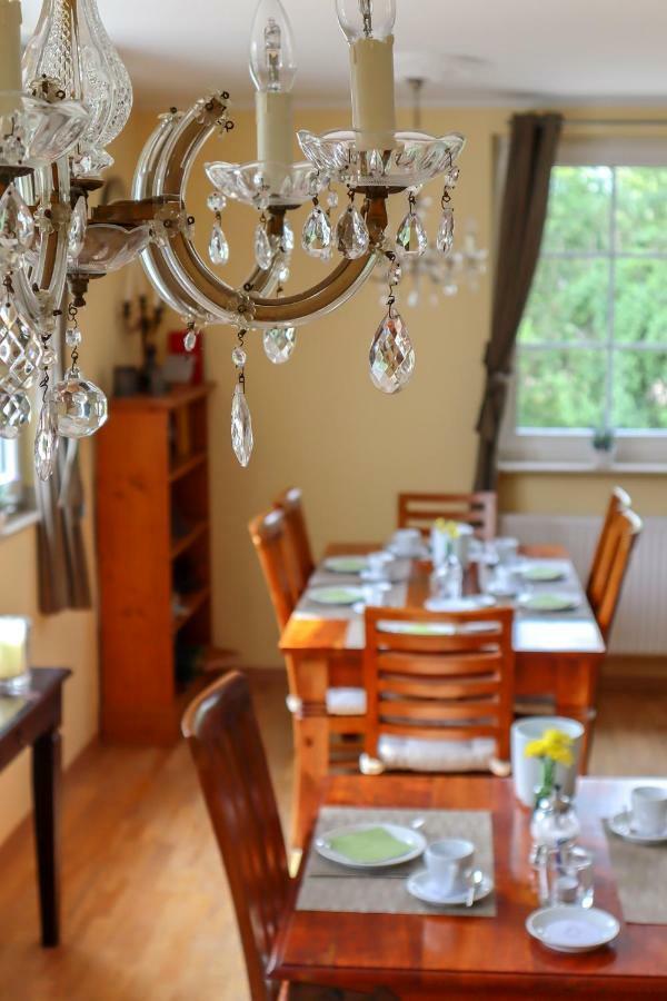 Hotel Gut Moschenhof Дюссельдорф Экстерьер фото