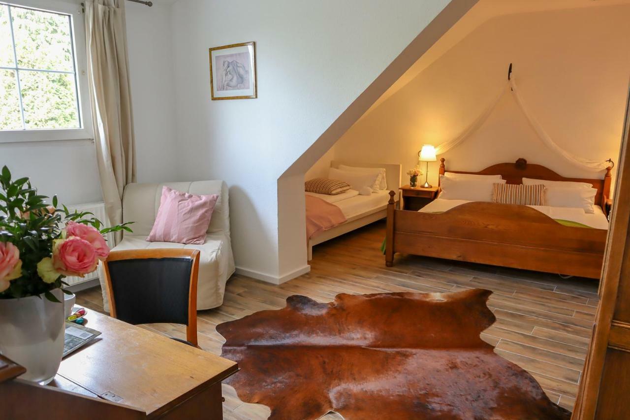 Hotel Gut Moschenhof Дюссельдорф Экстерьер фото