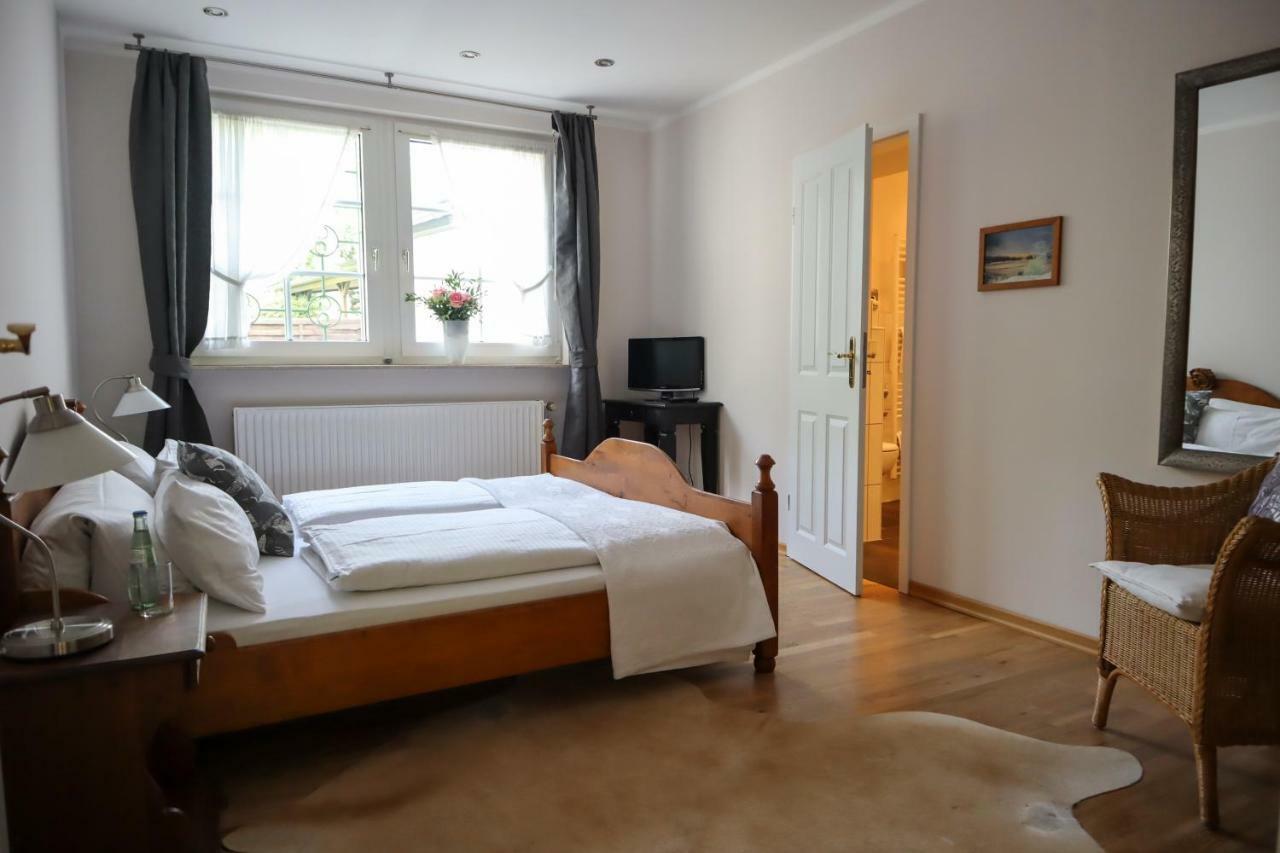 Hotel Gut Moschenhof Дюссельдорф Экстерьер фото